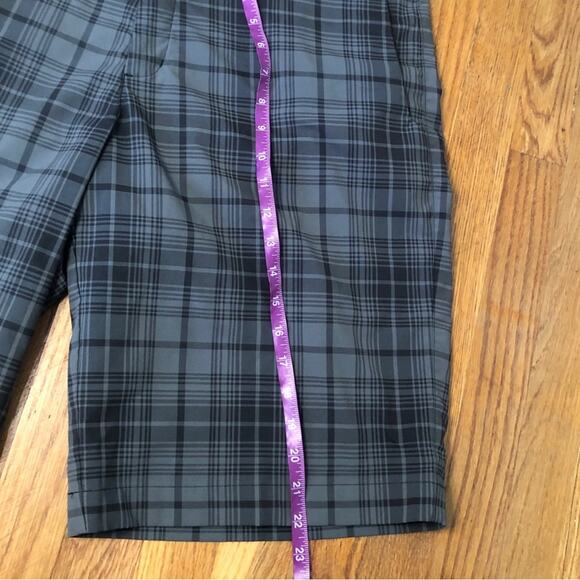 Nike Mens Dri-Fit Golf Shorts size 36 Black Plaid Athletic Stretchy Polyester - Picture 3 of 11